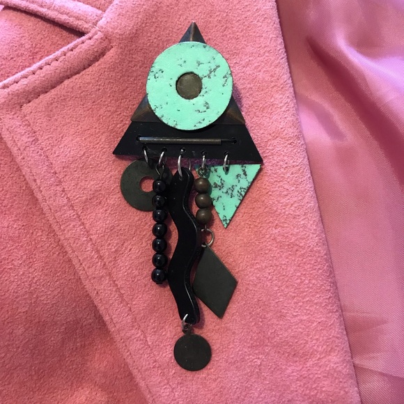 Vintage 1980s Triangle Pin Mint Green Black Bronze - Picture 8 of 8